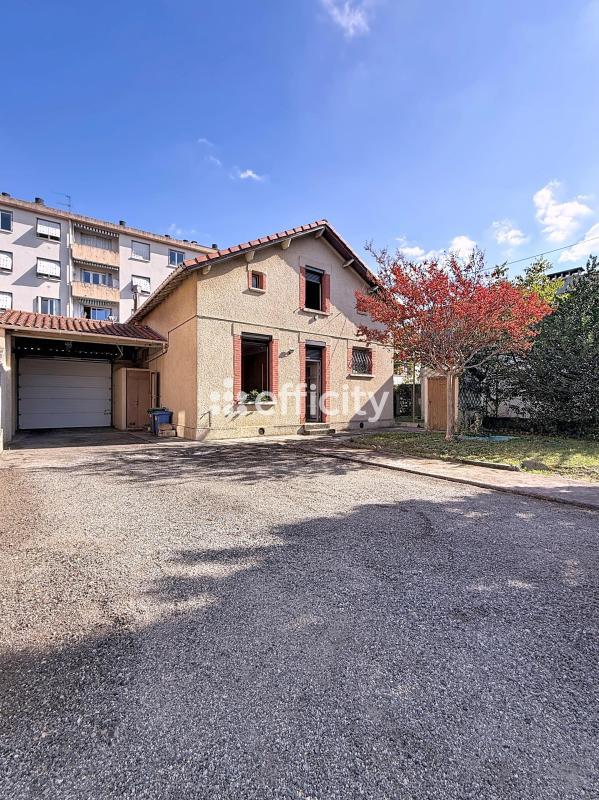 Maison - 110 m² - 4 pièces