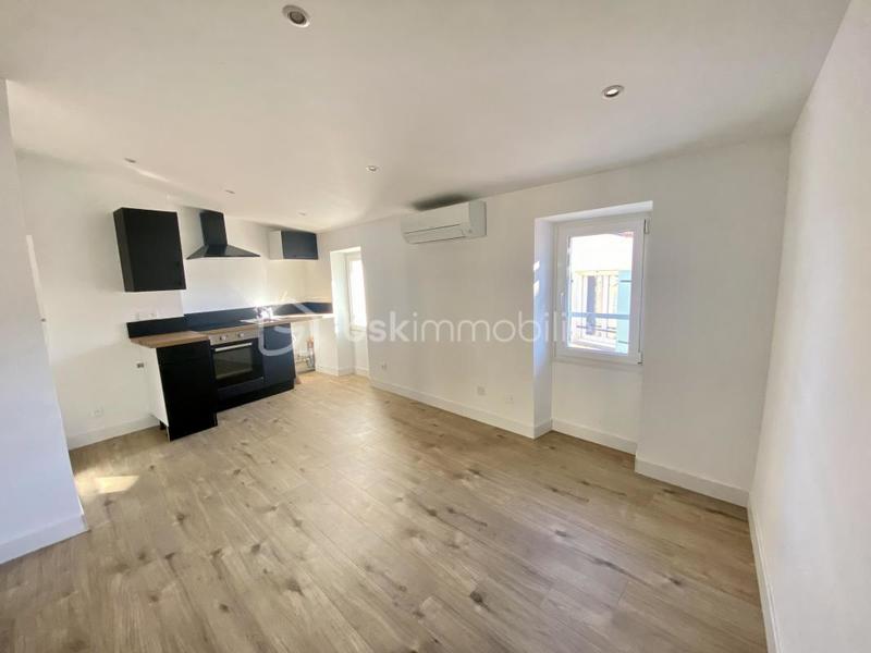 Immeuble - 118 m² - 6 pièces