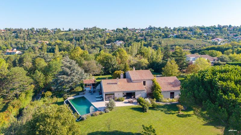 Villa - 283 m² - 7 pièces