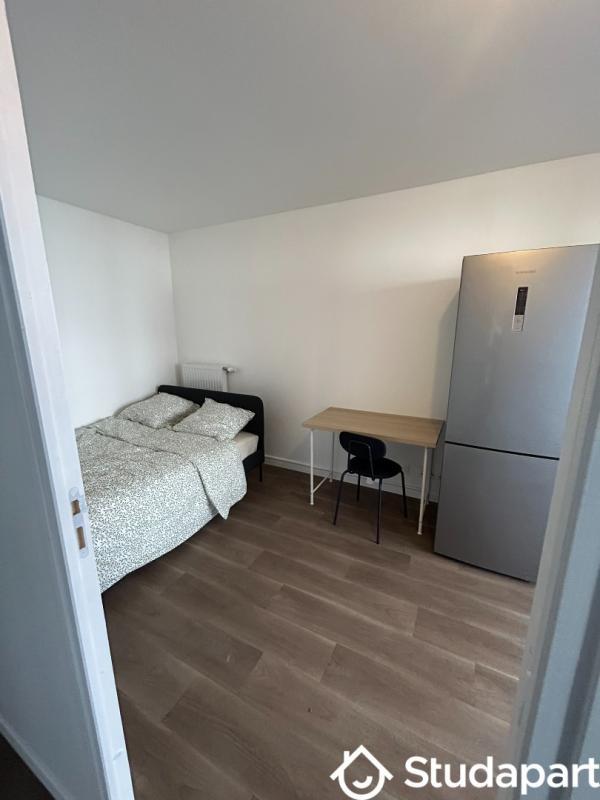 Chambre - 12 m² - 1 pièce