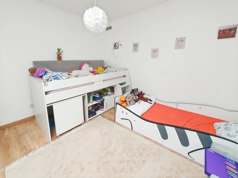 Maison - 87 m² - 5 pièces