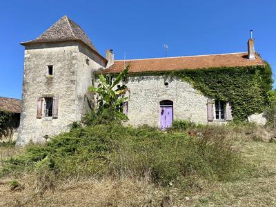 Maison traditionnelle - 373 m² - 5 pièces