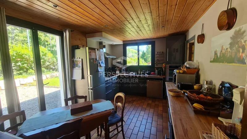 Maison - 144 m² - 6 pièces