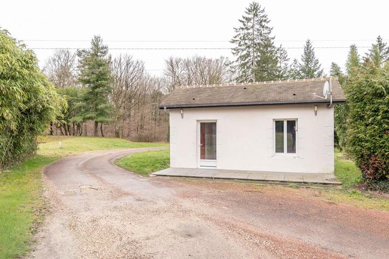 Maison - 232 m² - 8 pièces