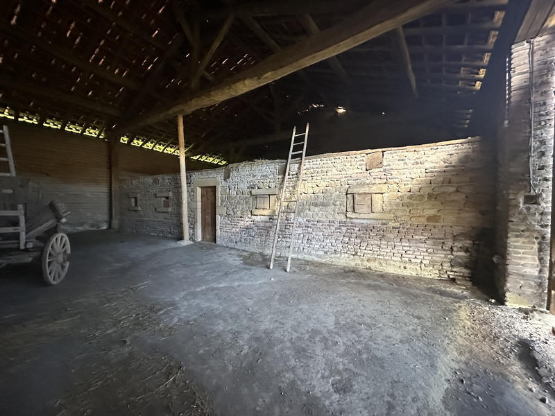 Maison - 220 m² - 7 pièces