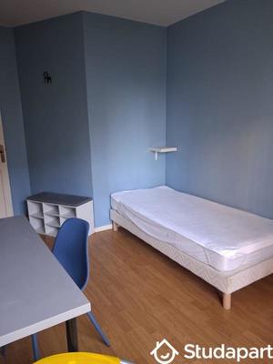 Chambre - 10 m² - 1 pièce