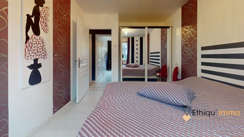 Maison - 100 m² - 5 pièces