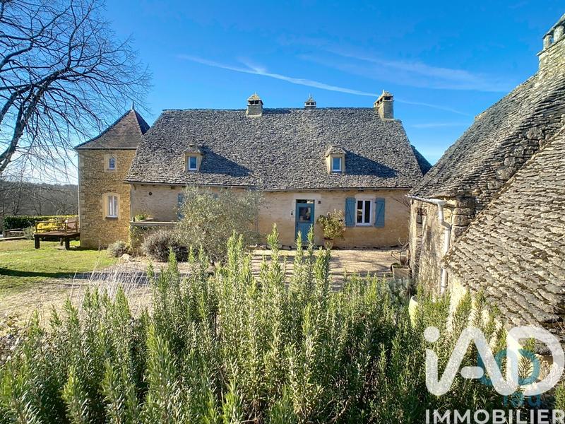 Maison - 180 m² - 5 pièces