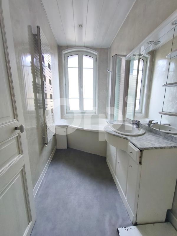 Appartement - 81 m² - 3 pièces