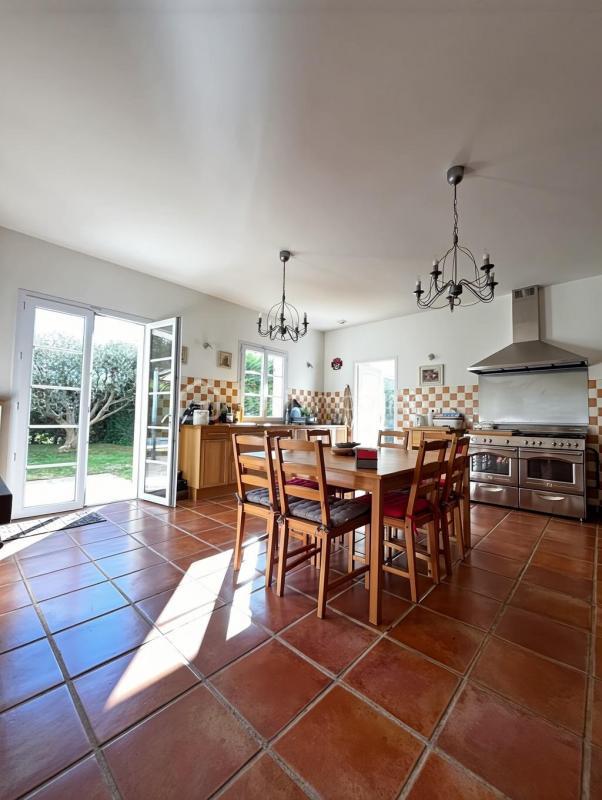 Villa - 433 m² - 12 pièces