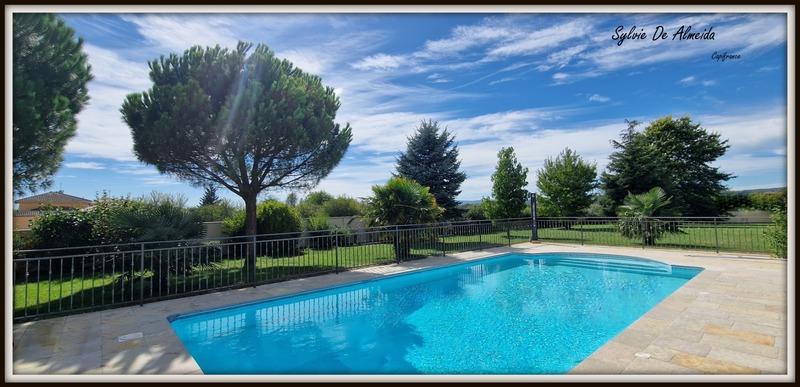 Maison - 290 m² - 8 pièces