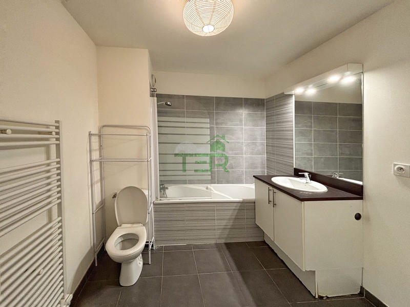 Appartement - 60 m² - 3 pièces