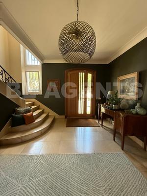 Demeure - 260 m² - 8 pièces