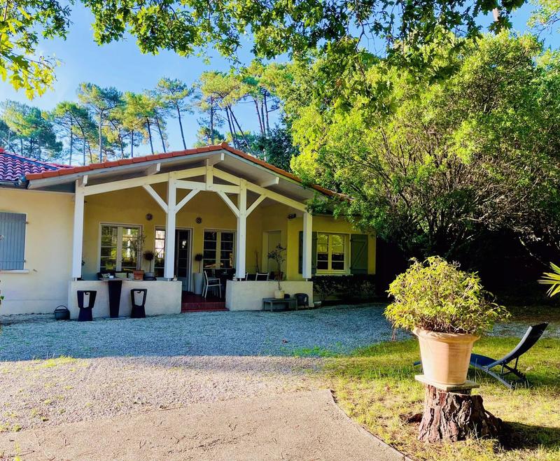 Maison - 185 m² - 7 pièces