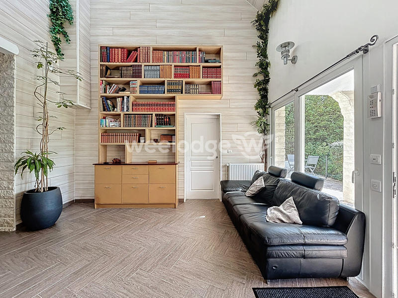 Villa - 310 m² - 7 pièces