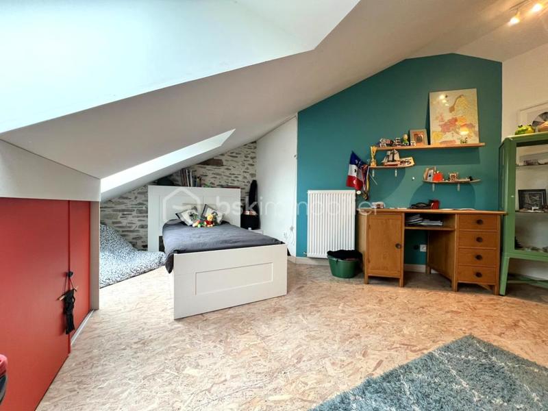 Maison - 196 m² - 6 pièces