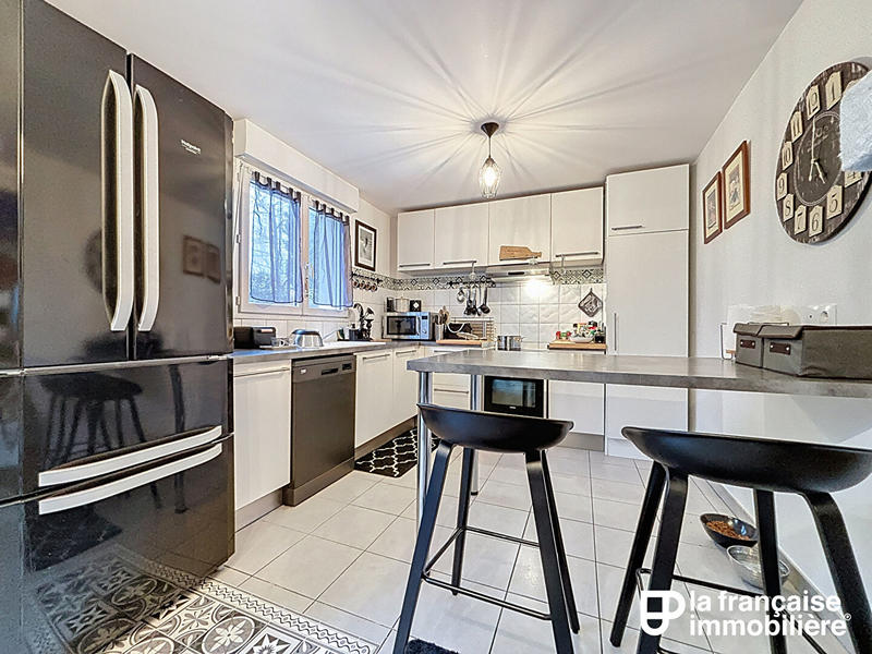 Maison - 83 m² - 5 pièces