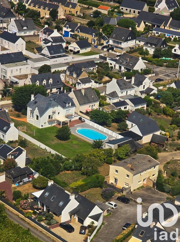 Maison - 216 m² - 7 pièces