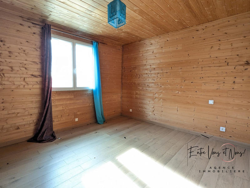 Maison - 180 m² - 5 pièces