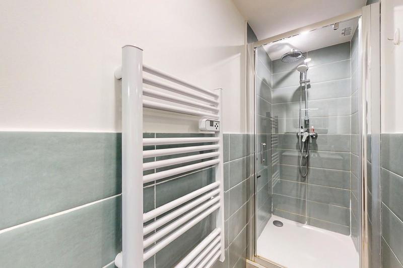 Studio - 40 m² - 1 pièce