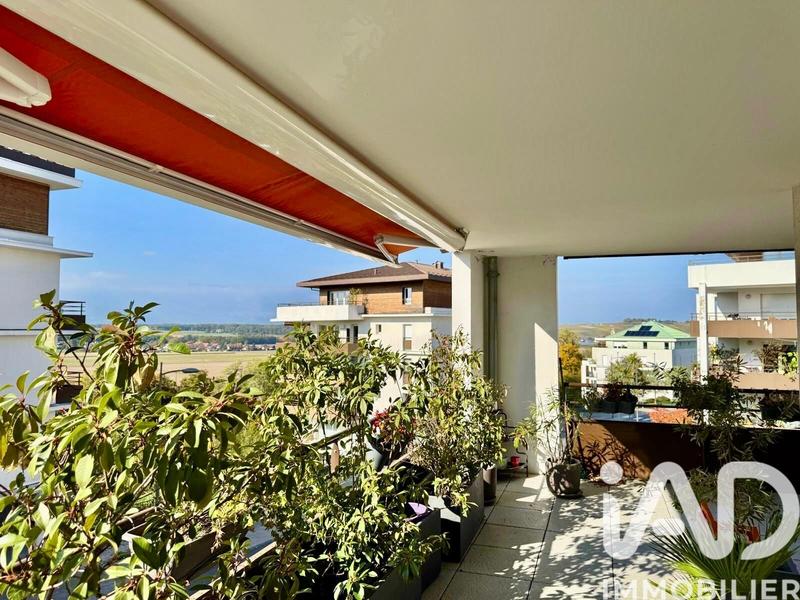 Appartement - 93 m² - 4 pièces