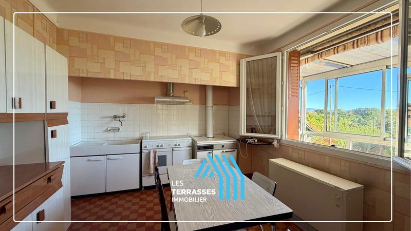 Maison ancienne - 149 m² - 9 pièces