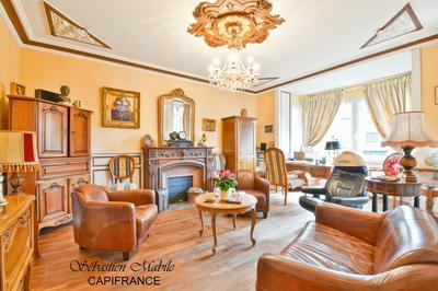 Maison bourgeoise - 264 m² - 10 pièces