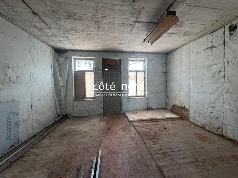 Maison - 310 m² - 12 pièces