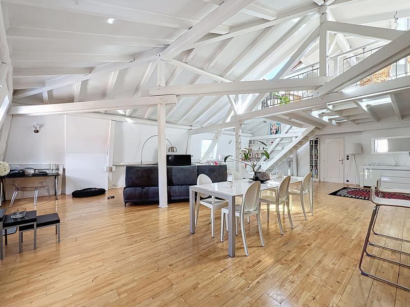 Appartement - 168 m² - 5 pièces