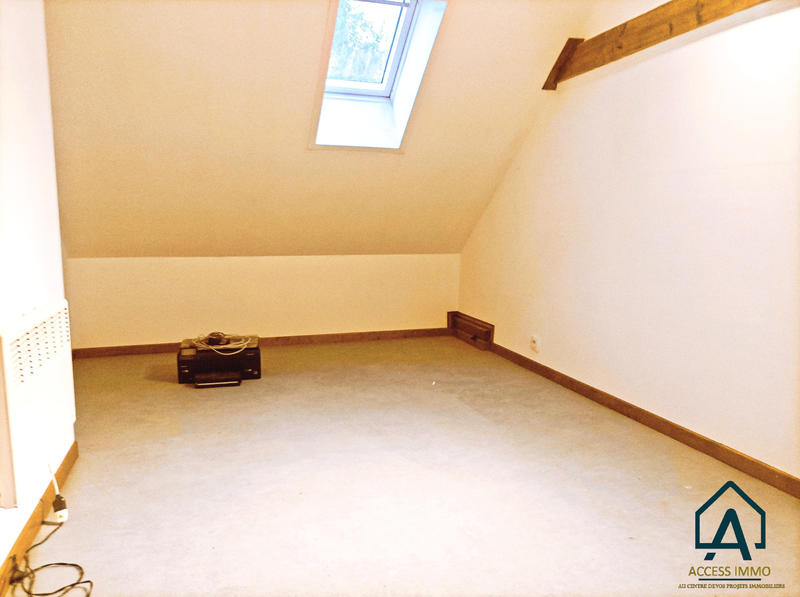 Maison - 87 m² - 10 pièces