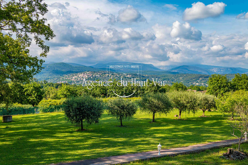 Villa - 230 m² - 7 pièces