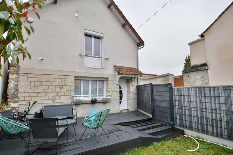 Maison - 96 m² - 4 pièces