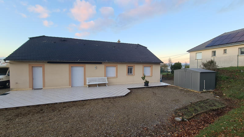 Maison - 104 m² - 4 pièces