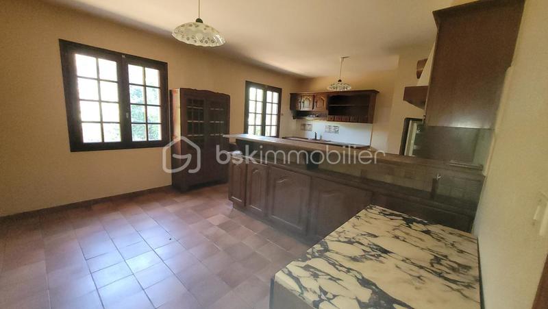 Maison - 140 m² - 5 pièces