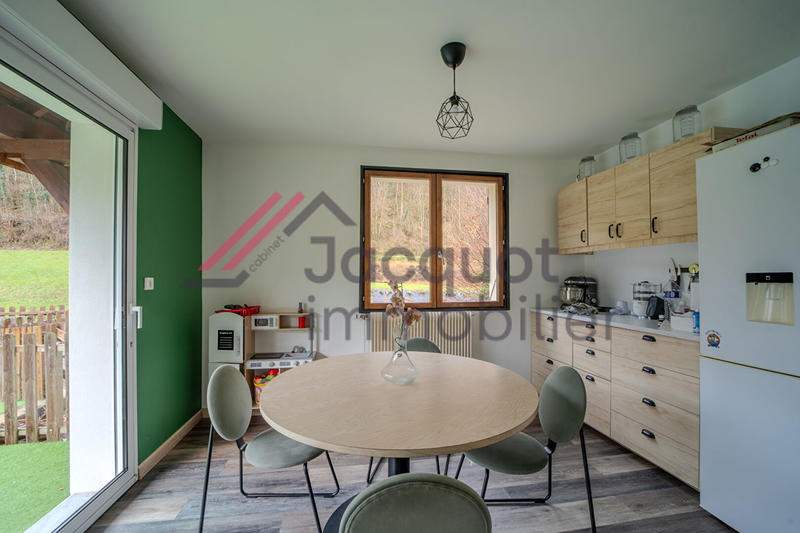 Maison - 143 m² - 6 pièces