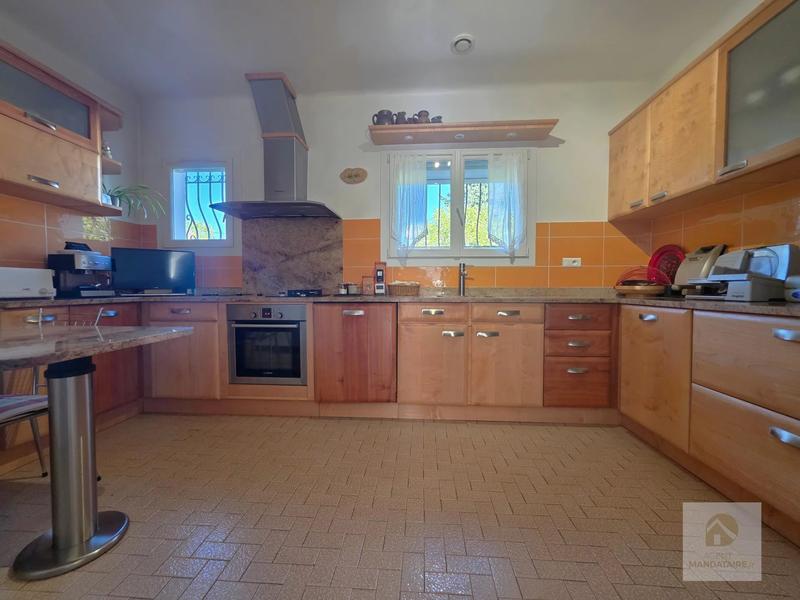 Maison - 105 m² - 4 pièces