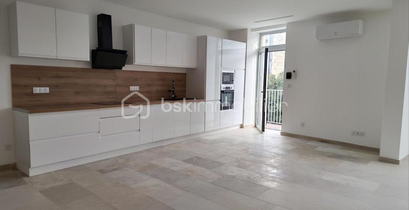 Maison - 105 m² - 3 pièces