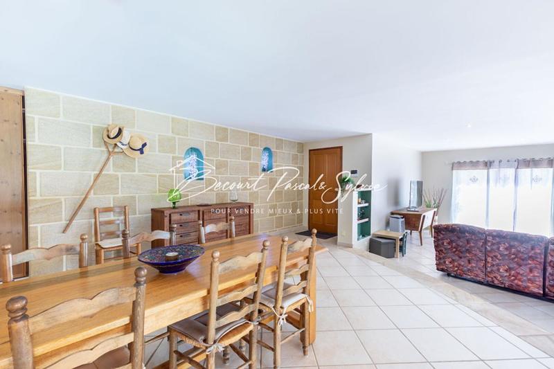 Maison - 178 m² - 7 pièces