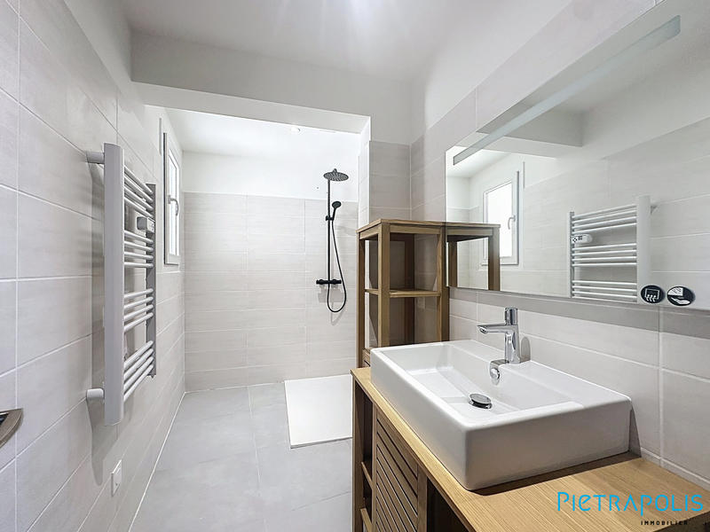 Duplex - 121 m² - 5 pièces