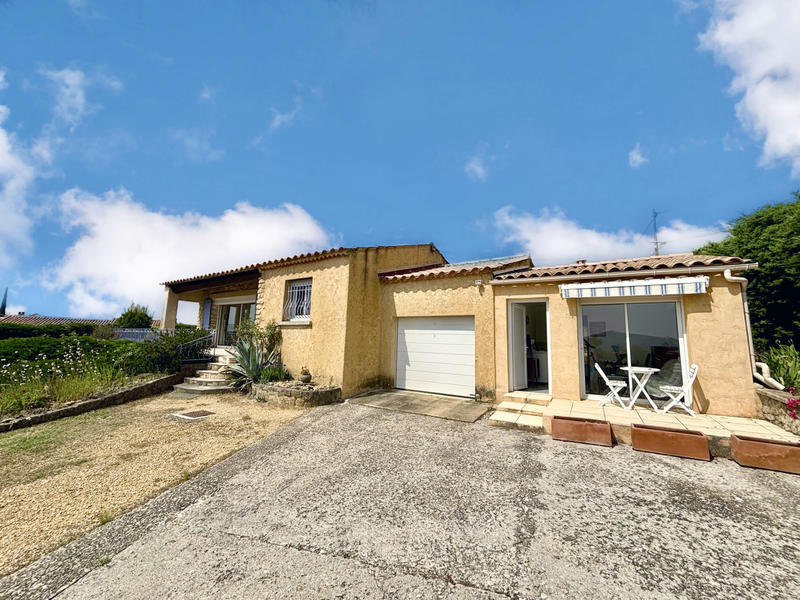 Maison - 97 m² - 5 pièces