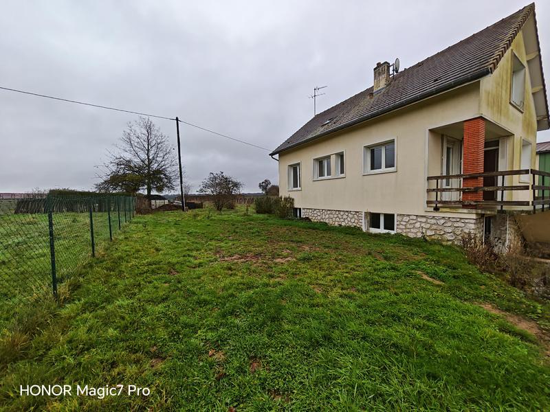 Maison - 95 m² - 5 pièces