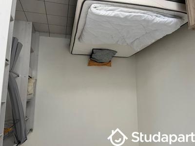 Chambre - 11 m² - 1 pièce