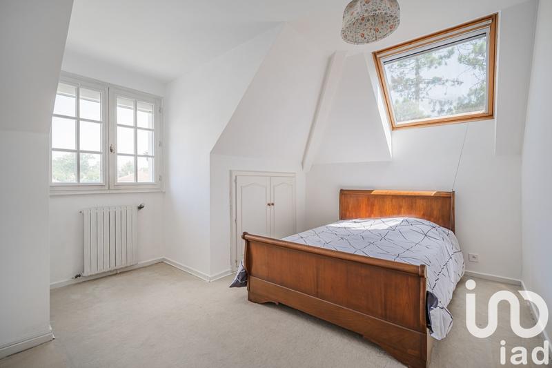 Maison - 205 m² - 5 pièces