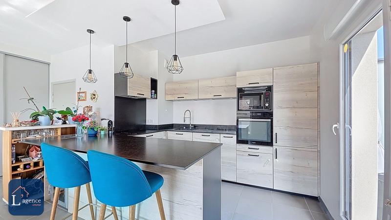 Duplex - 121 m² - 4 pièces