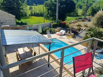 Propriété - 170 m² - 5 pièces