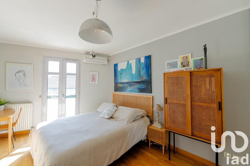 Maison - 193 m² - 6 pièces