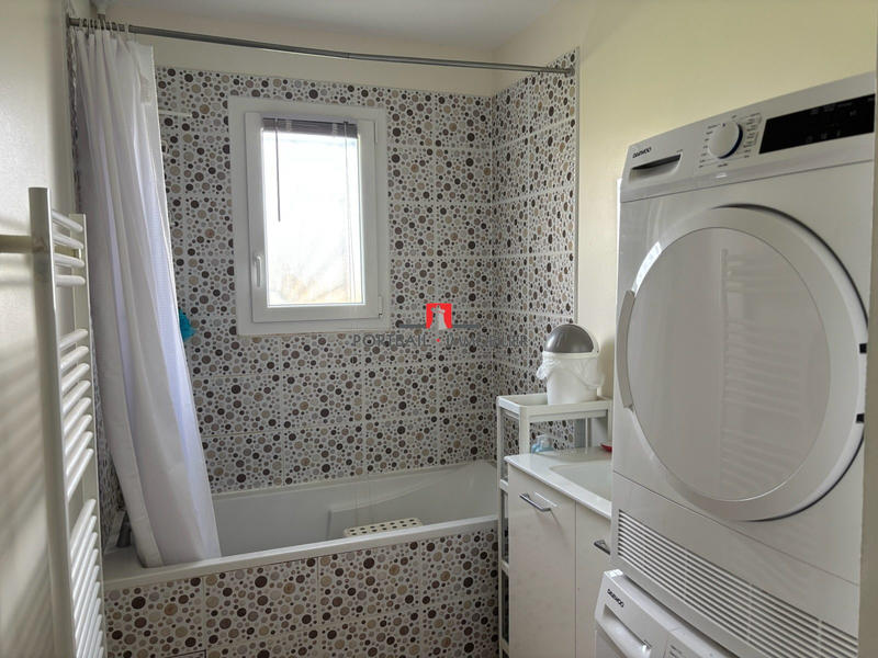 Maison contemporaine - 107 m² - 6 pièces