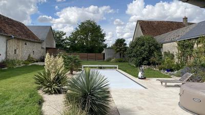 Maison - 250 m² - 8 pièces