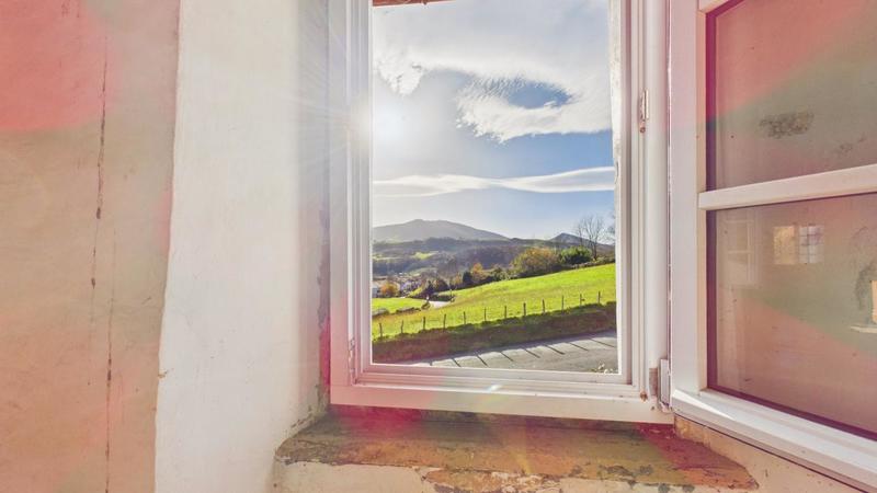 Maison - 293 m² - 10 pièces