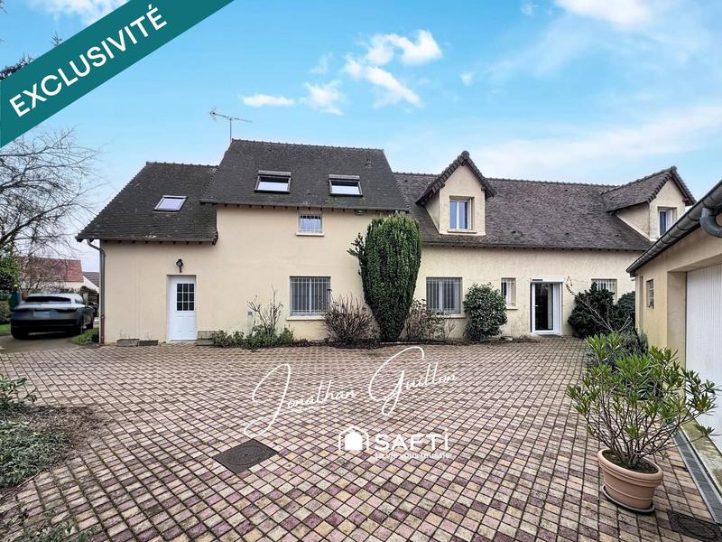 Maison - 272 m² - 8 pièces